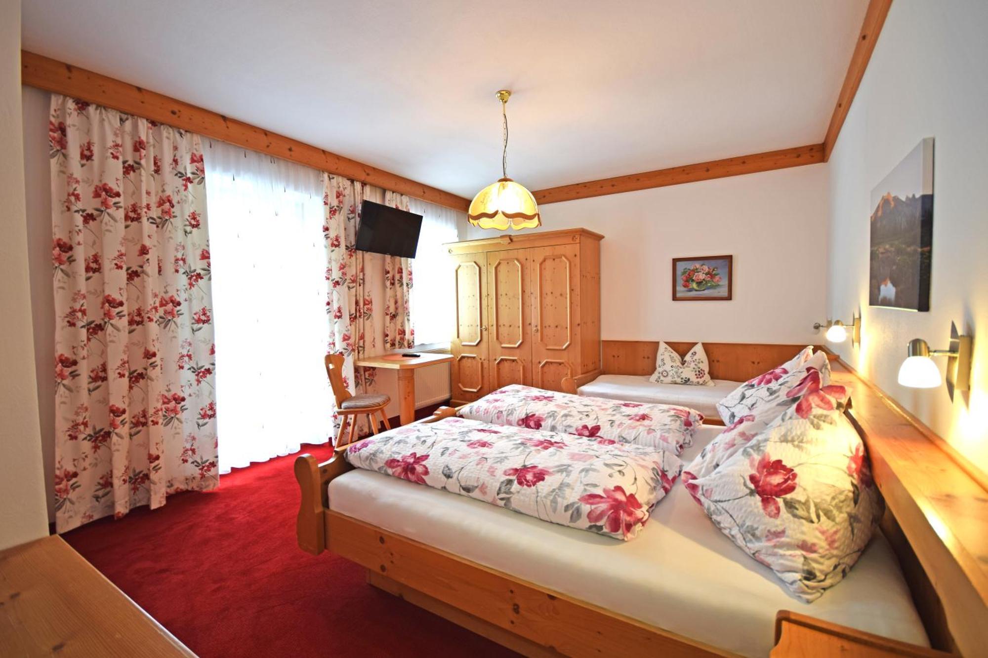 Pension Lachmayer Krimml Buitenkant foto