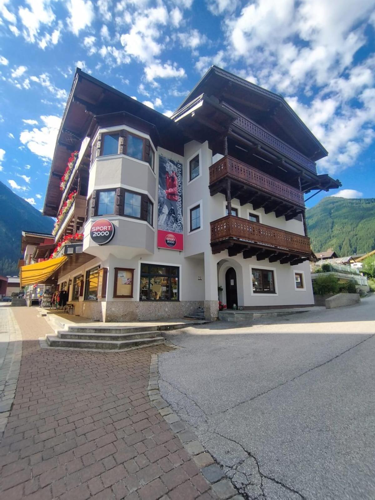 Pension Lachmayer Krimml Buitenkant foto